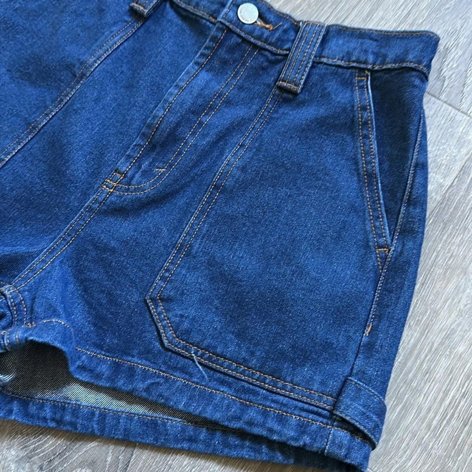 Super High Rise Utility Shorts Size 2 Extra Large Pockets