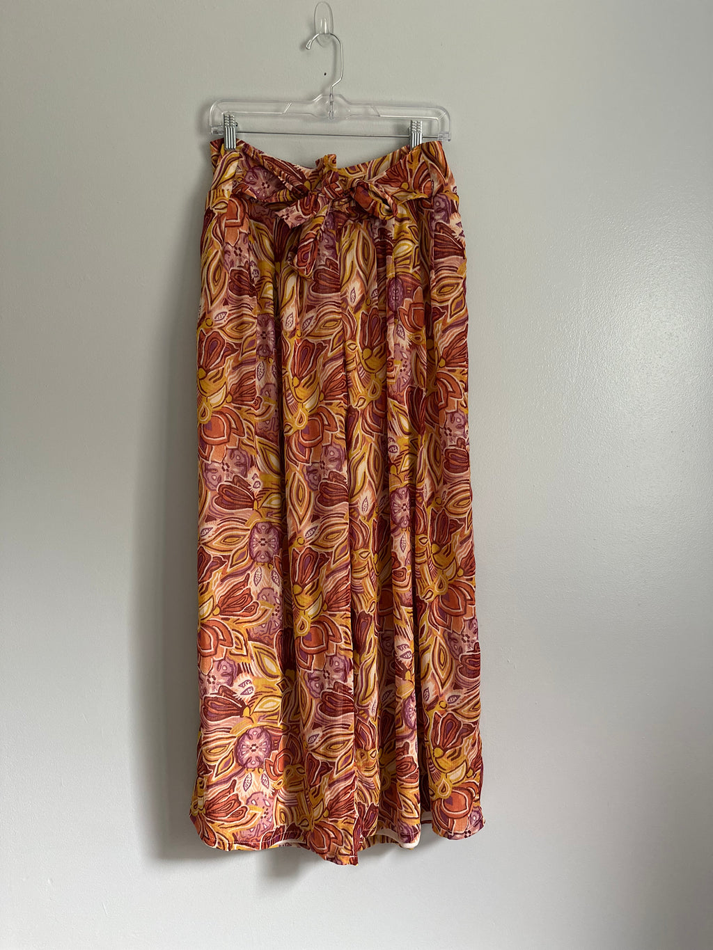 Cato Pants - tie at waist Size Medium