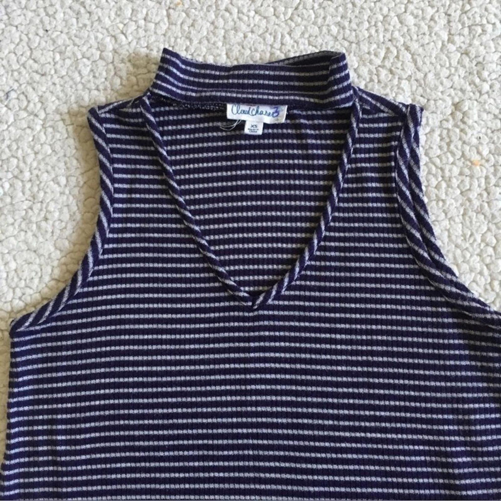 Cloud chaser Choker style slit V Neck Striped tank XS