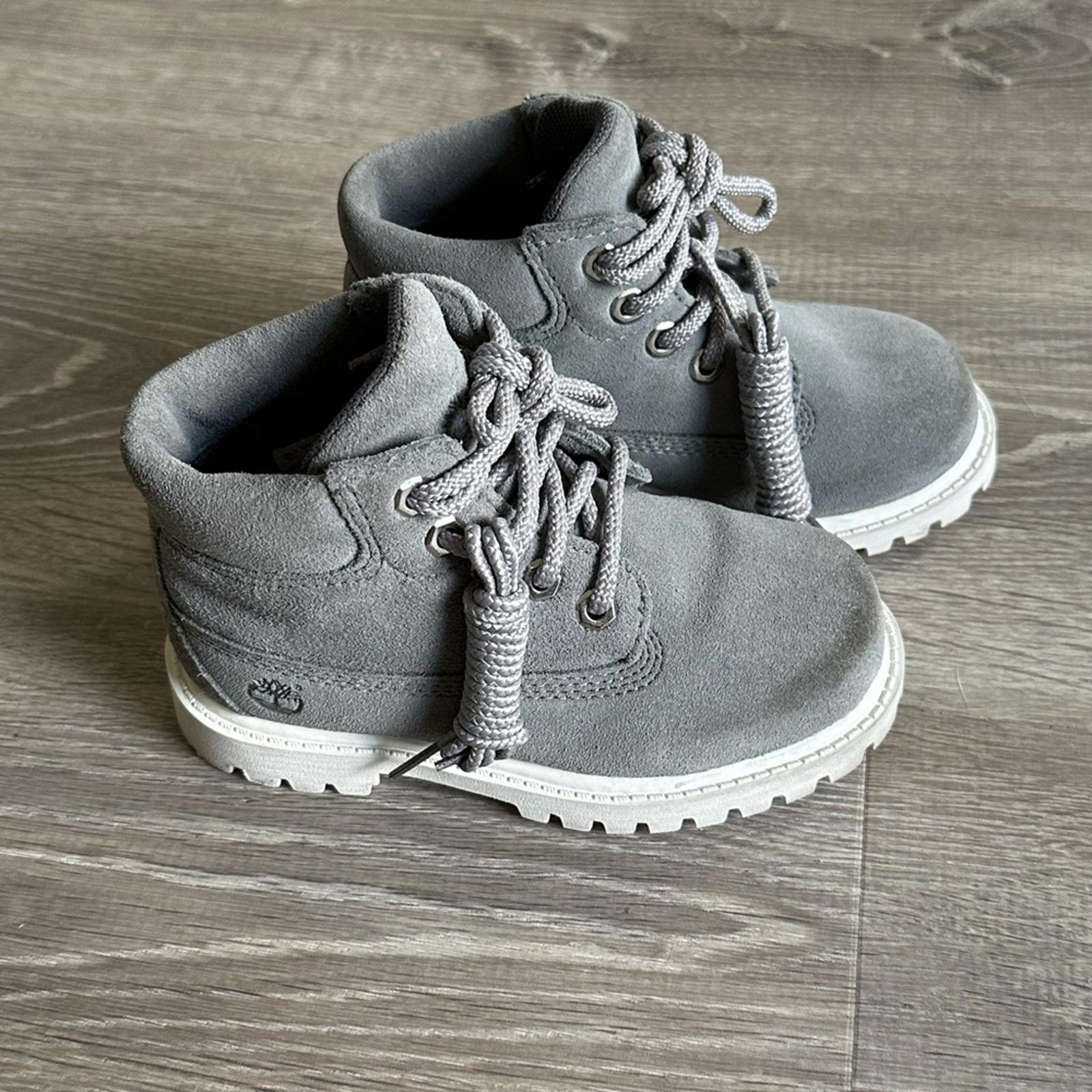 Timberland Kids Gray Ankle-High Boots with Rugged Sole Size 9
