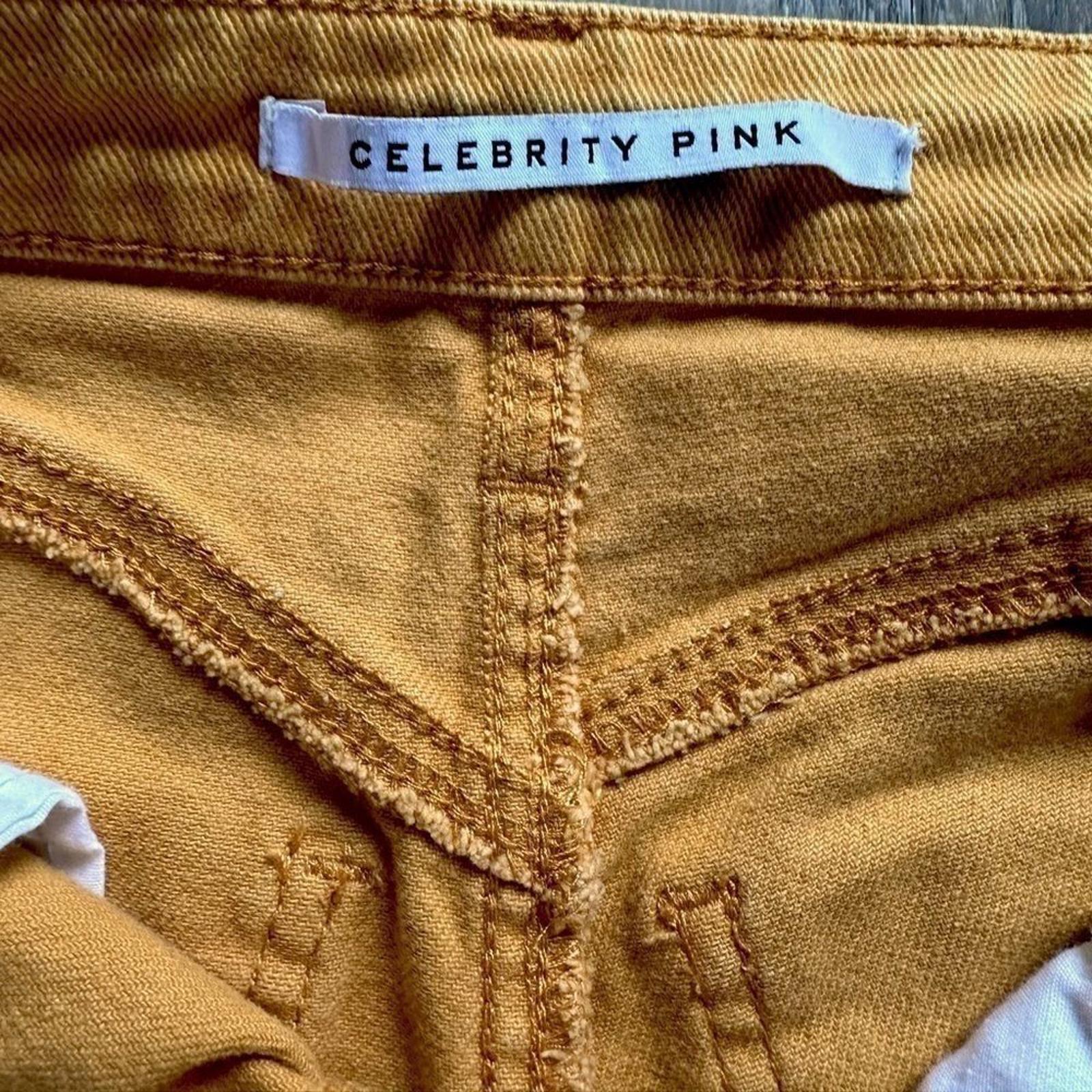 Celebrity Pink Distressed Cropped Jean Size 3 / 26