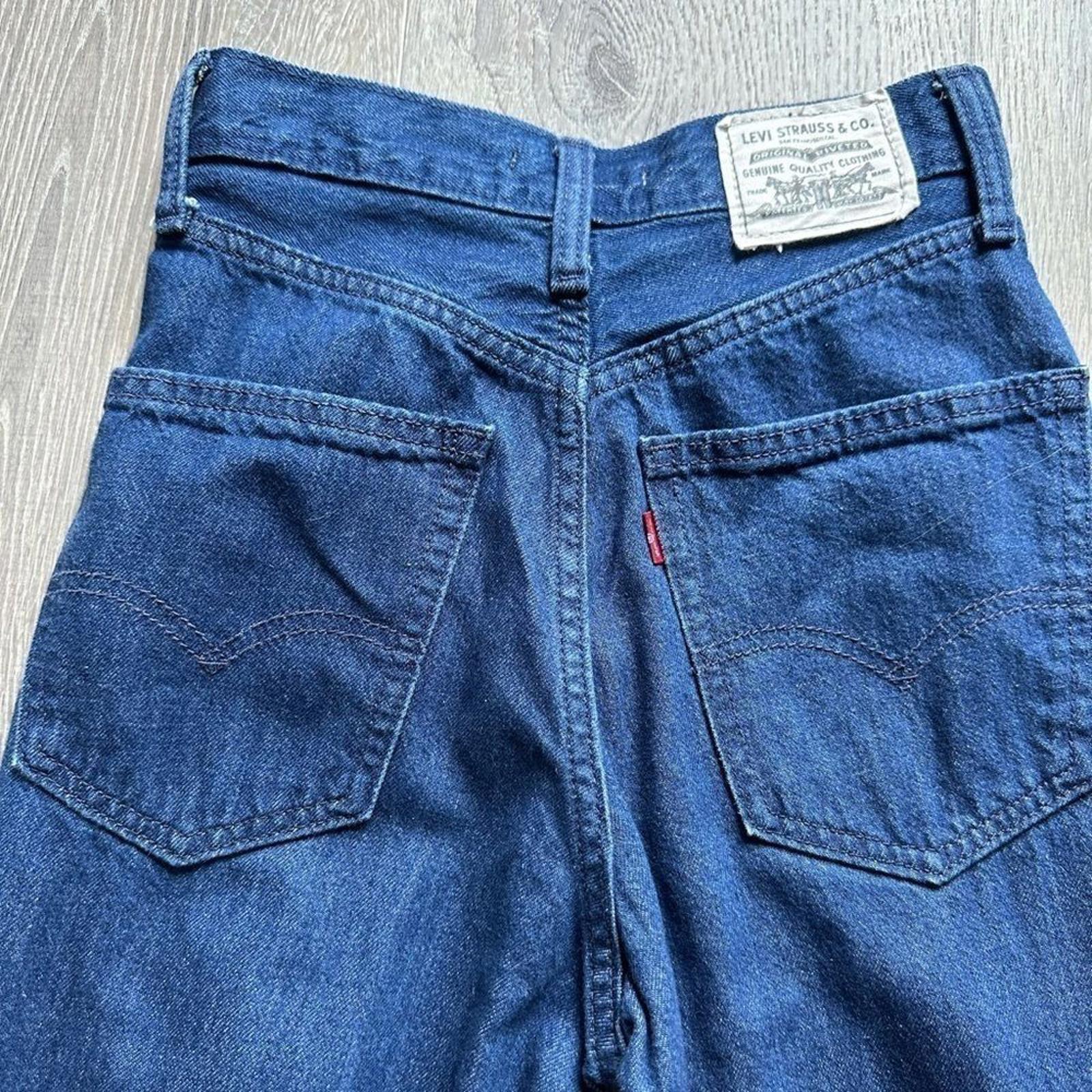 Levi’s Wellthread Vintage 70s High Slim Straight White Label BIG E Jeans Size 23