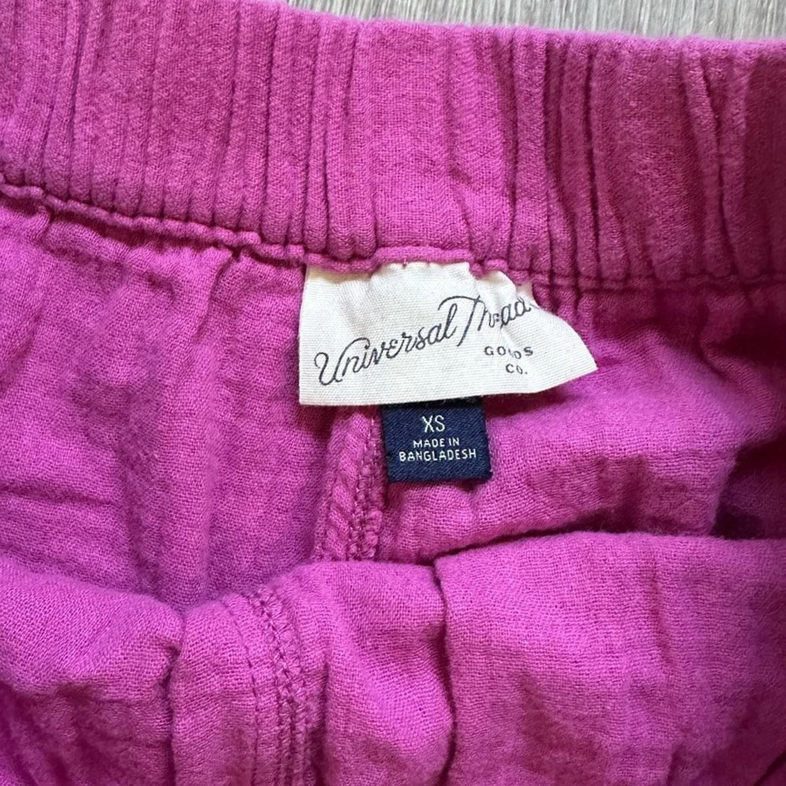 Universal Thread Womens Size XS High-Rise Pink Pull-On Shorts