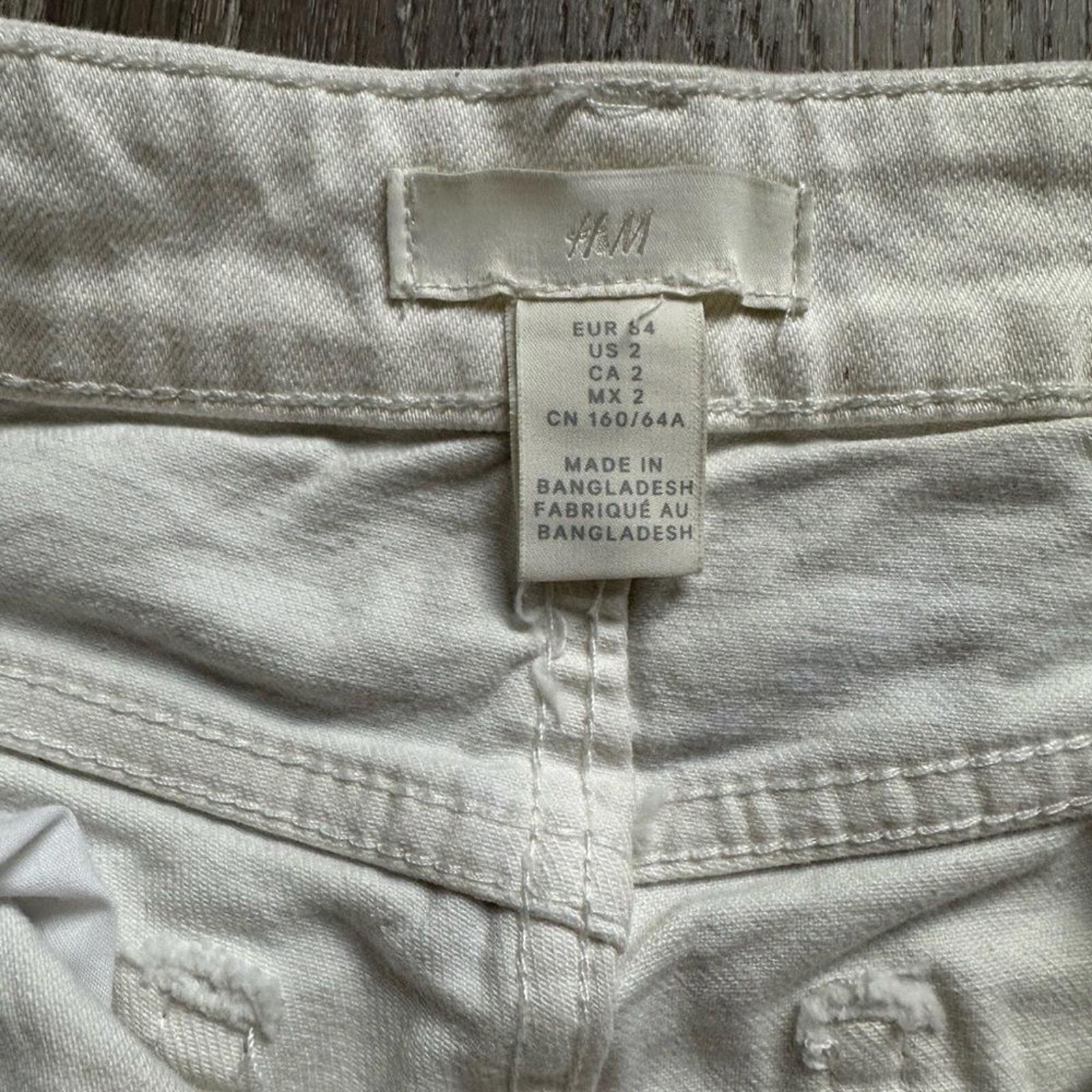 H&M White High Waisted Rise Skinny Jeans Size 2