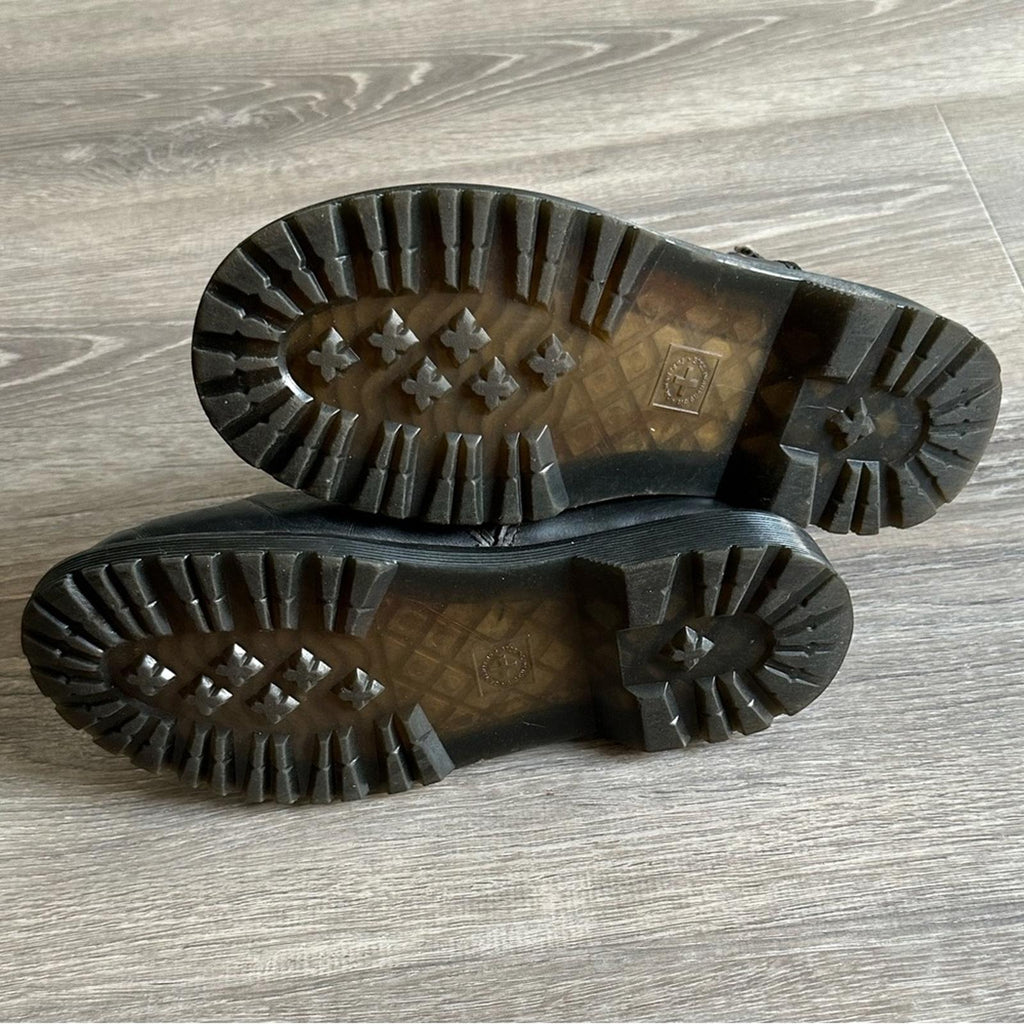 Dr Martens Airwair With Bouncing Soles Size 6 Pull On Animal Print Zip Boots