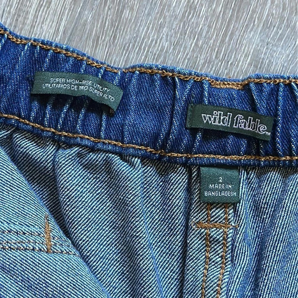 Super High Rise Utility Shorts Size 2 Extra Large Pockets