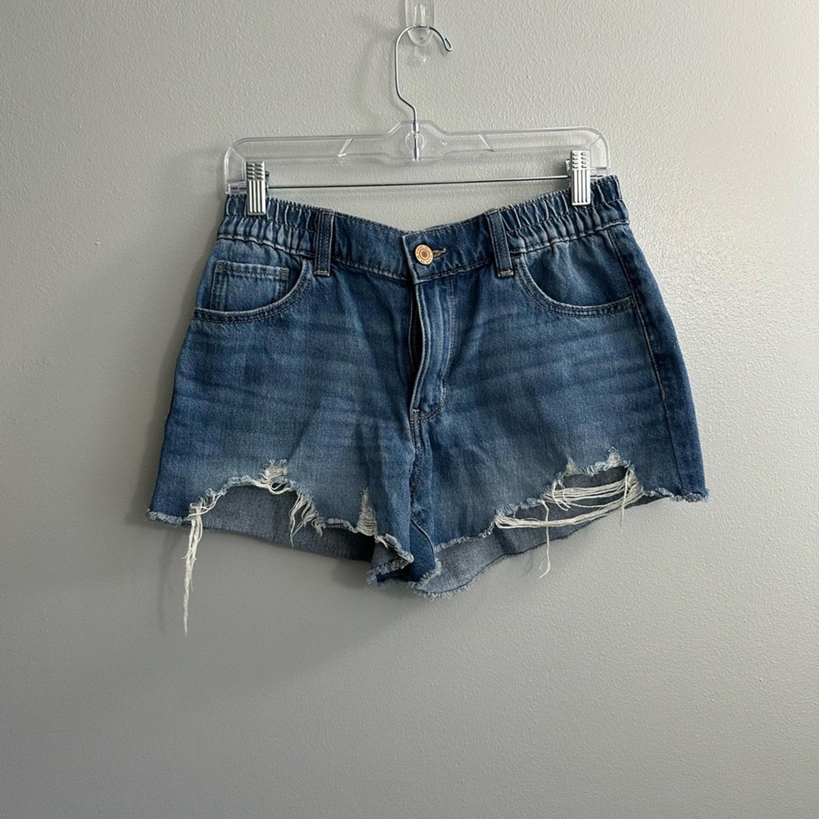 SO Jean distressed Shorts Size Medium!