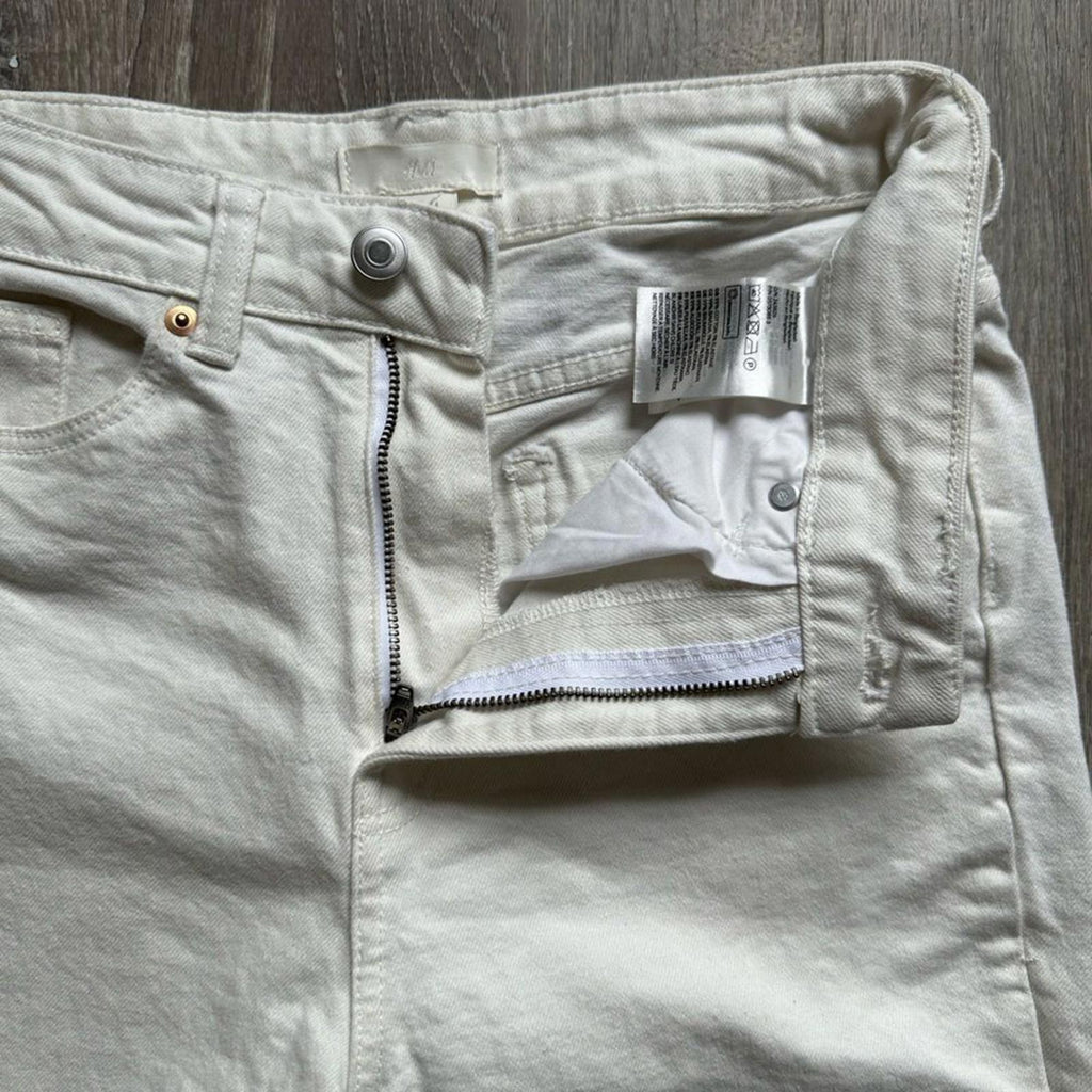 H&M White High Waisted Rise Skinny Jeans Size 2