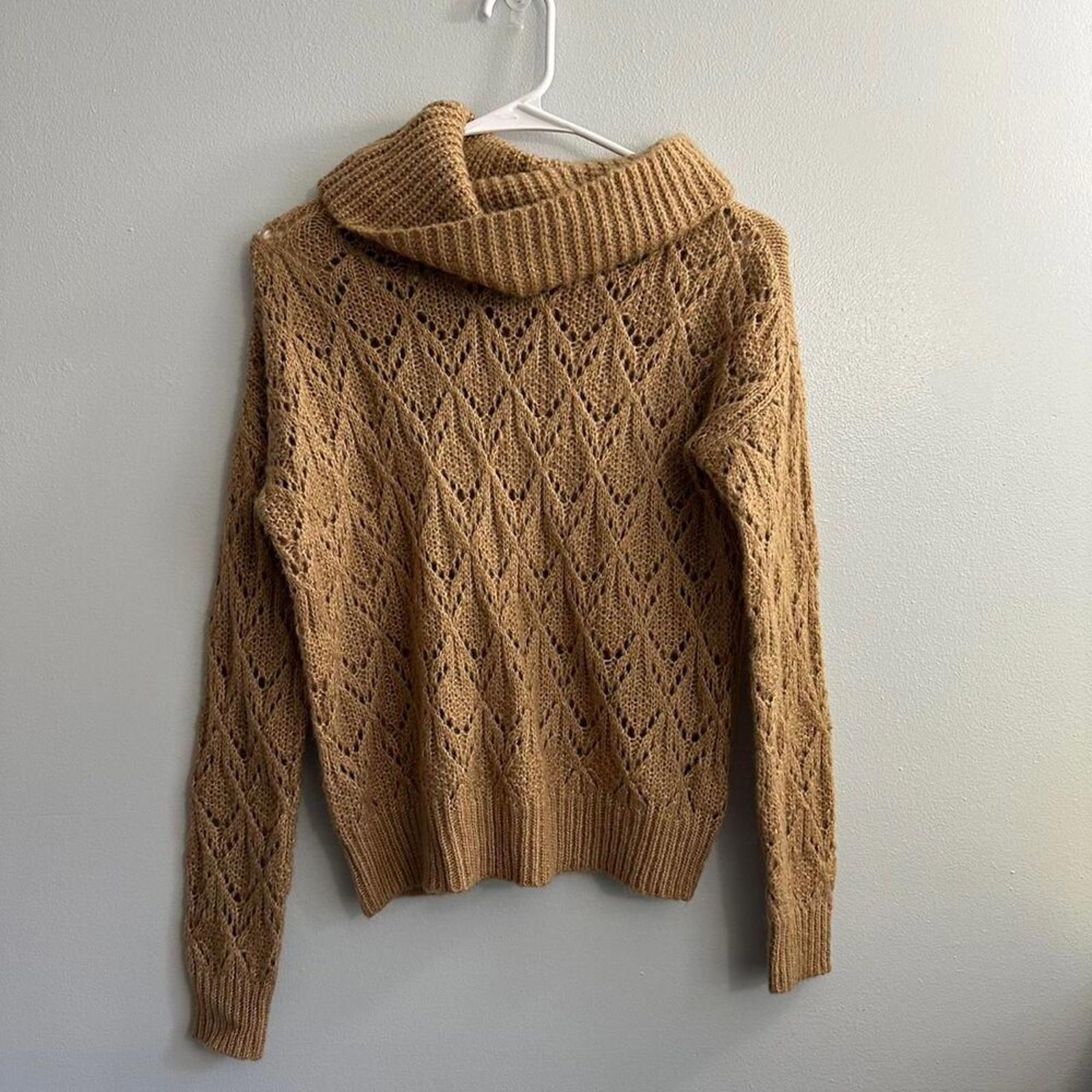 Absolutely Famous Women's Tan and Brown Sweater Size Small