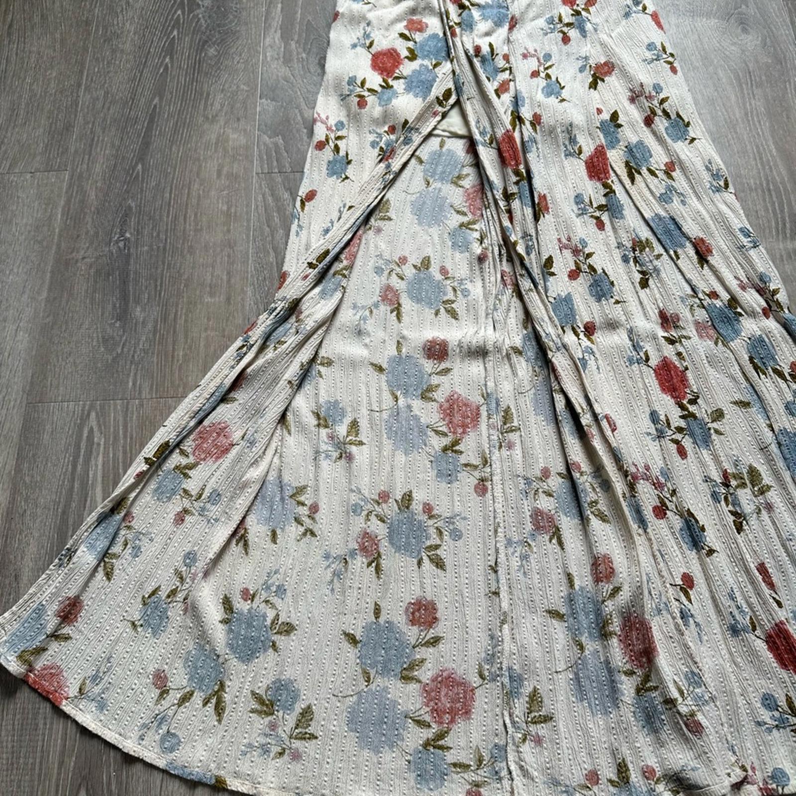 American Eagle Floral Print Tank Jumpsuit Front Slits Size 2