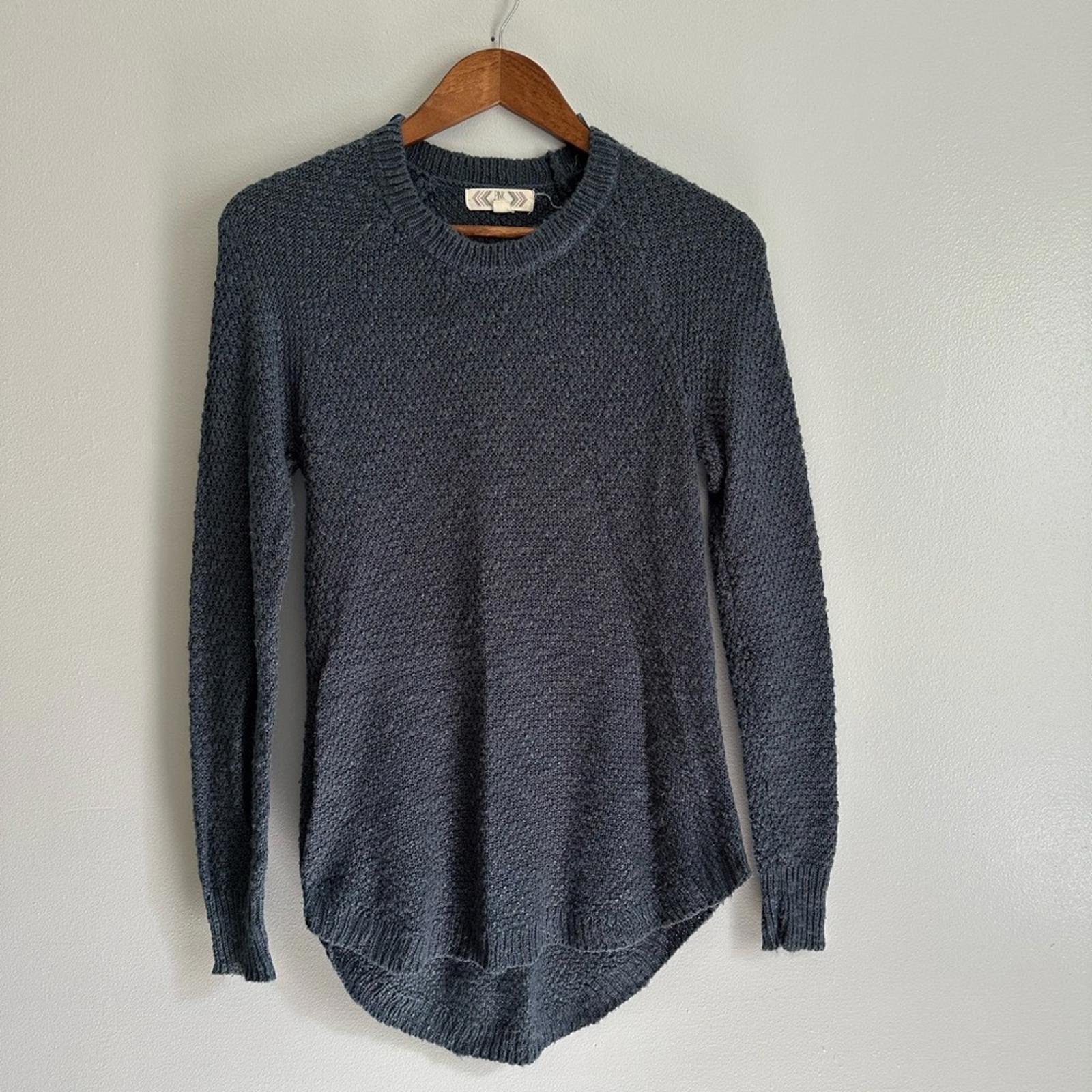 Pink Rose Charcoal Crew Neck Sweater Size Small