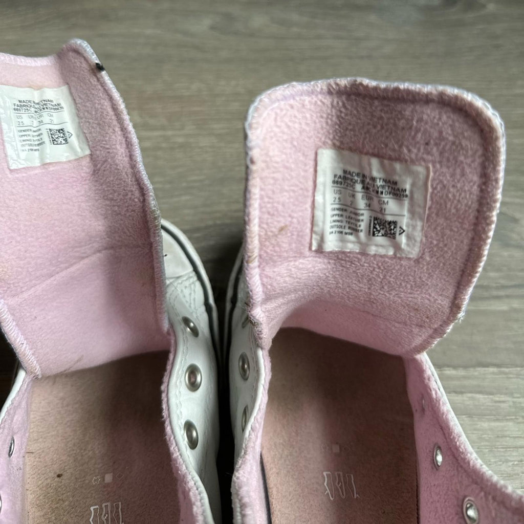 Panda Converse All Stars Chuck Taylor’s for girls Size 2