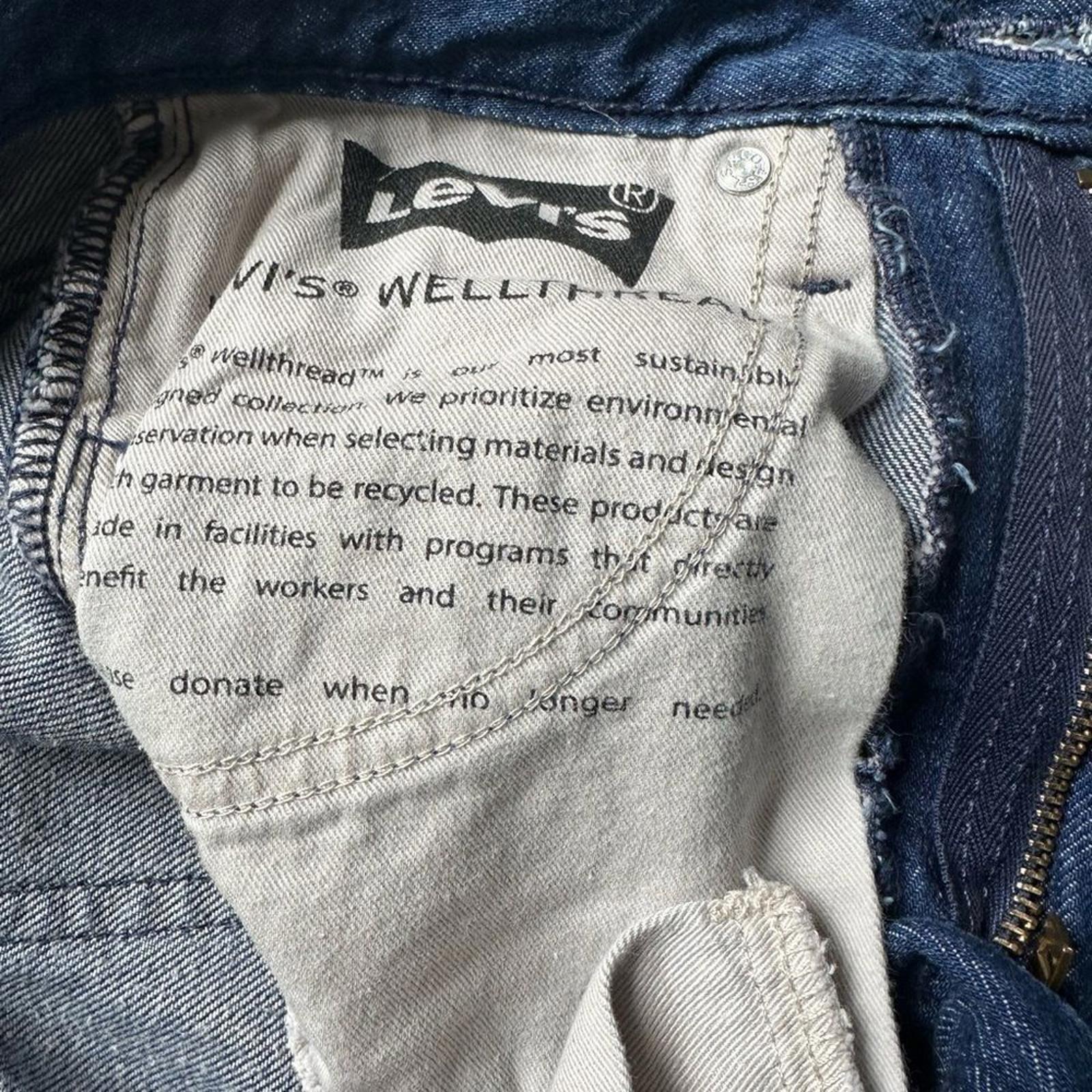 Levi’s Wellthread Vintage 70s High Slim Straight White Label BIG E Jeans Size 23