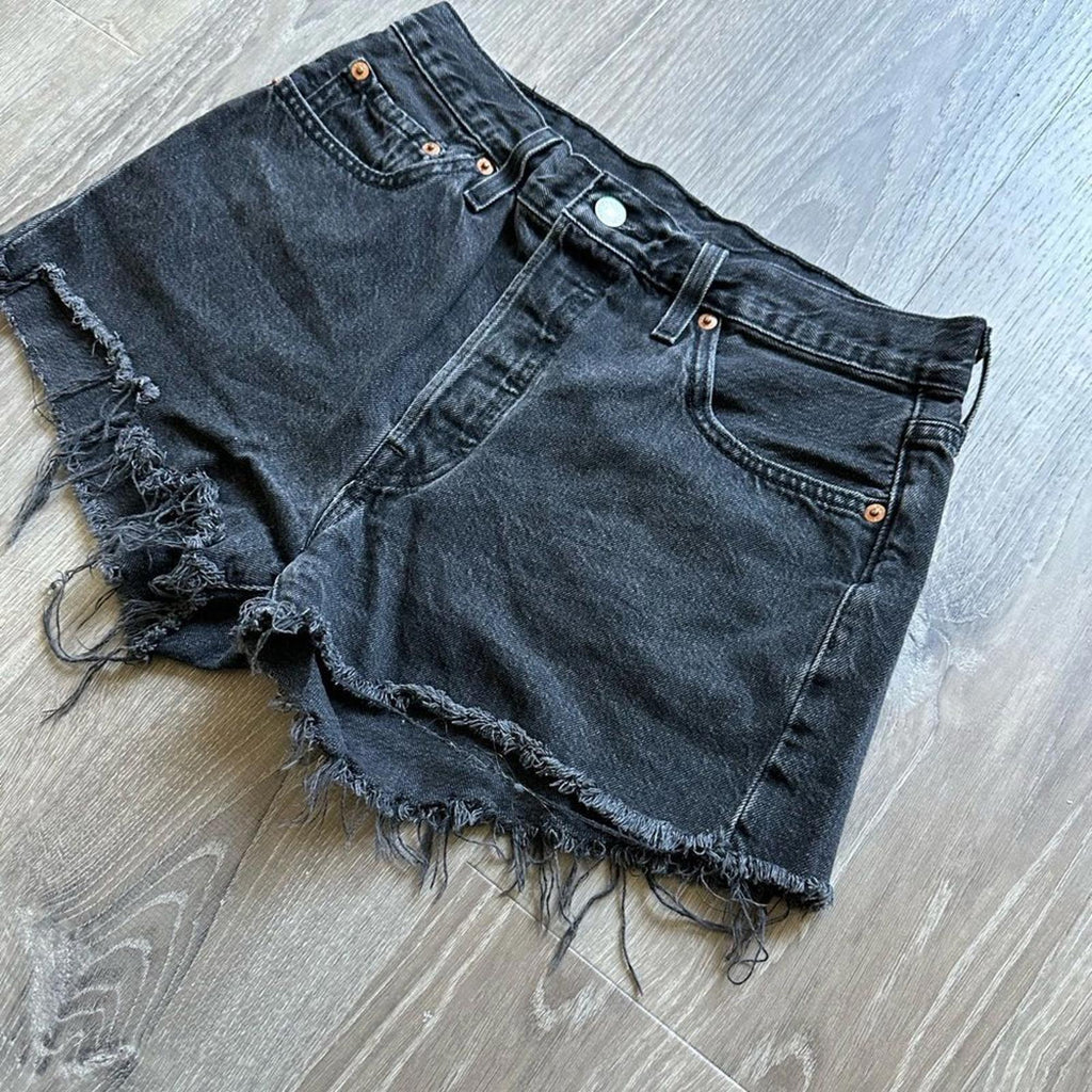 Levi’s 501 Raw Hem High Waisted Red Tab Black Denim Jeans Shorts Size 29