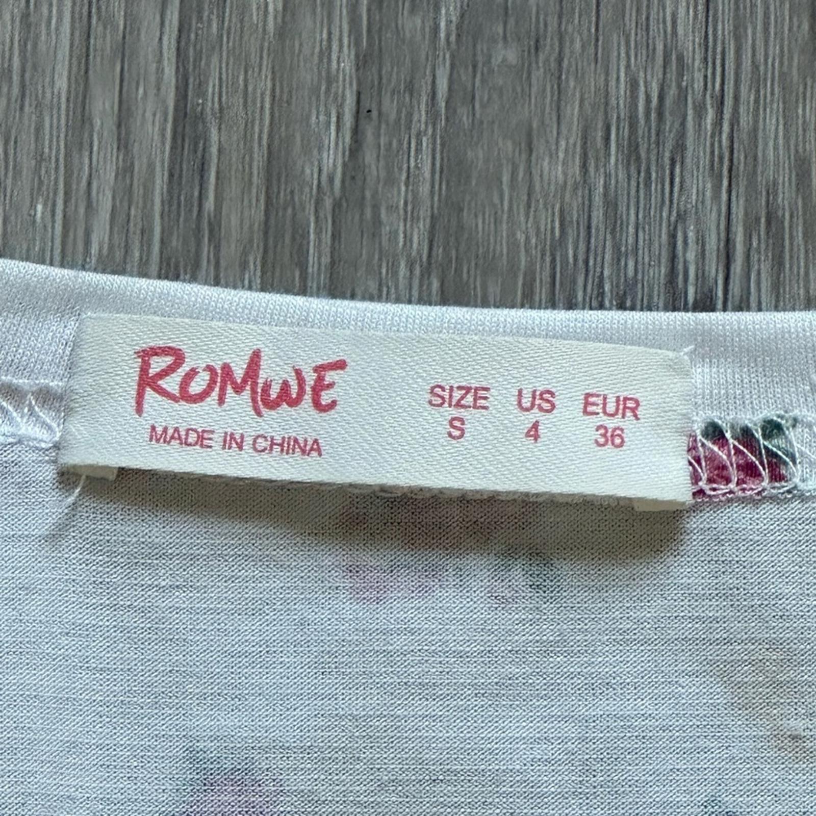 Romwe Floral V Neck Crop Top Size Small 4