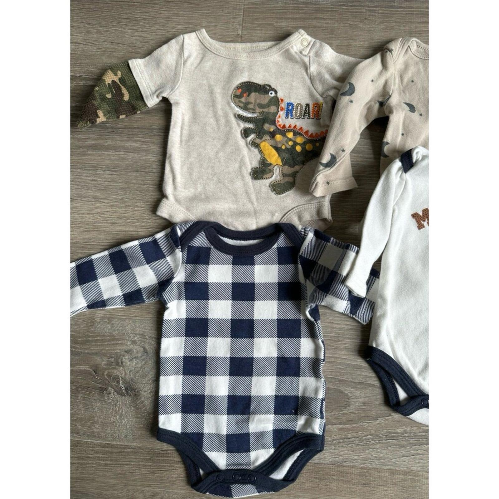 4 Longsleeved Boy Onesies EUC Newborn
