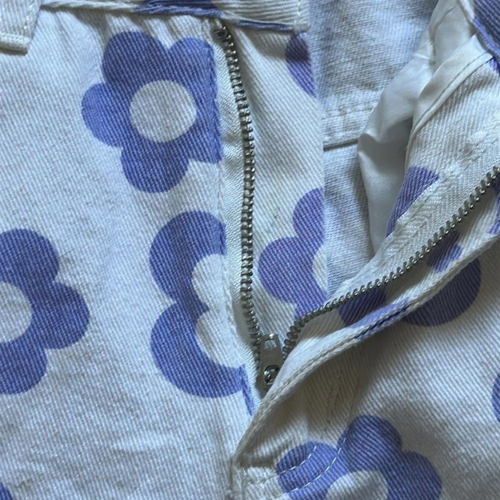 SHEIN White Blue Flower High Rise Jean Shorts Size XS