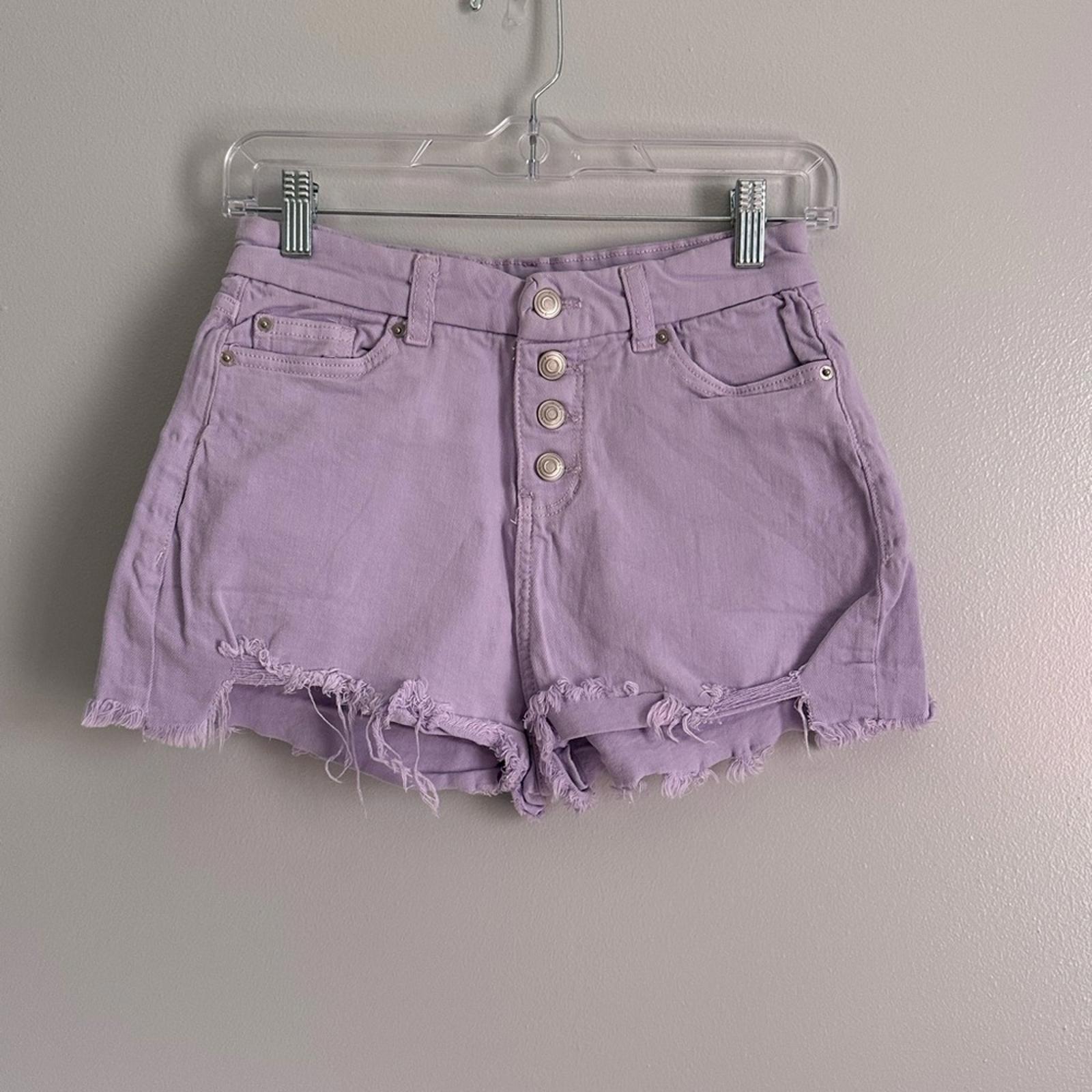 No Boundaries lilac Button Fly Jean Shorts Sz 1
