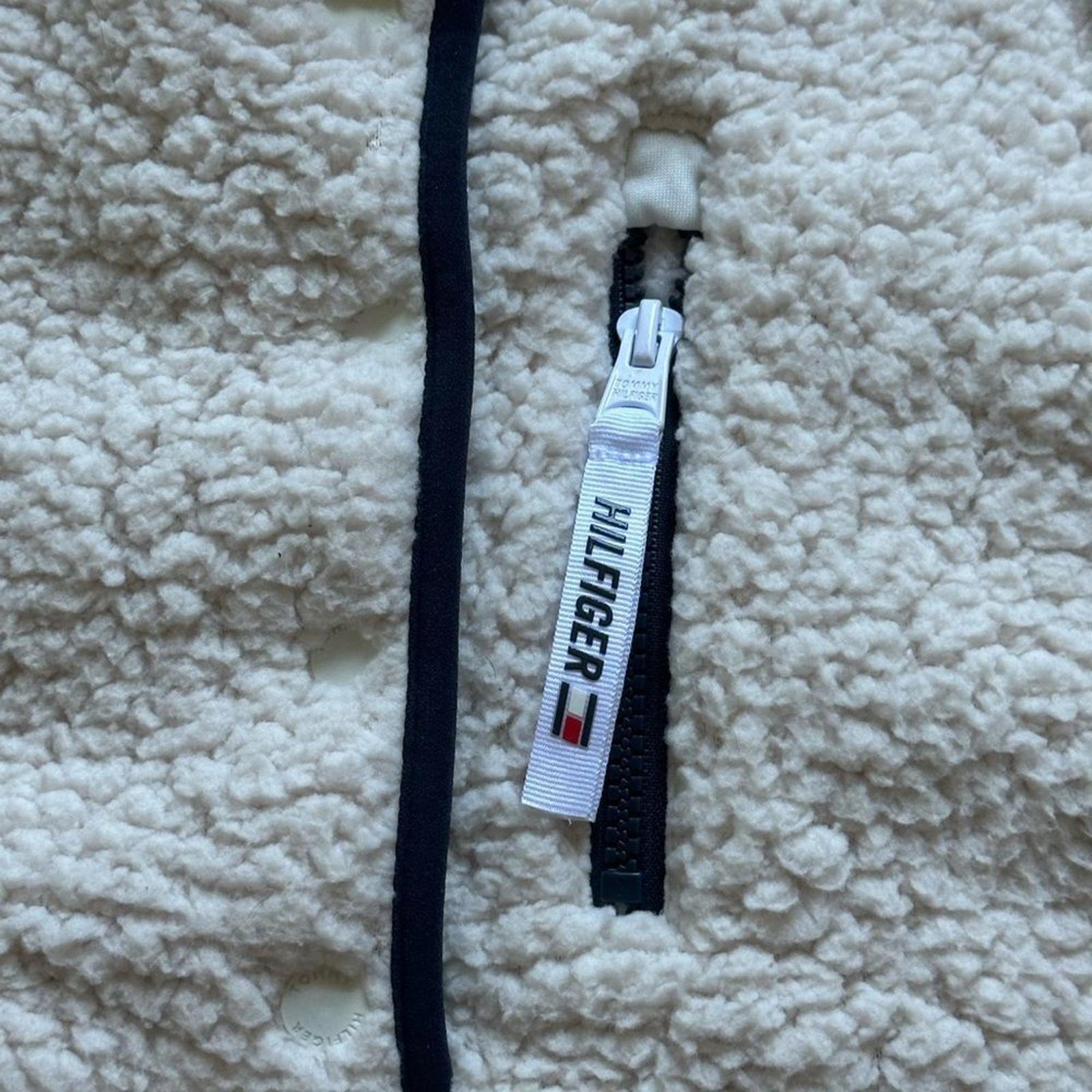 Tommy Hilfiger Women’s Sherpa Half Zip Kangaroo Pocket Size Small